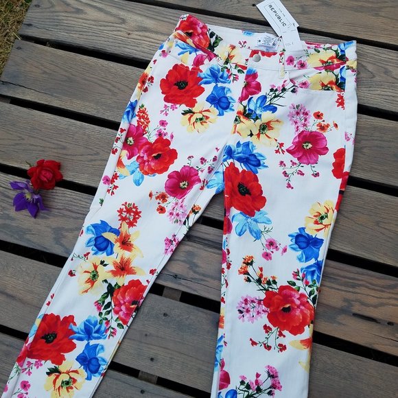 Republic Vibrant Red Floral Print Pants NWT Sz 8 - Picture 7 of 14